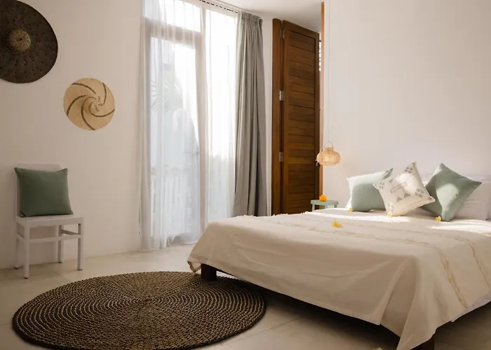 The Bed By The Sea Frühstückspension Canggu